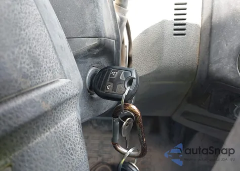 2013 Ford F-250 Xl z USA, uszkodzony, nr VIN 1FT7W2B60DEA98983